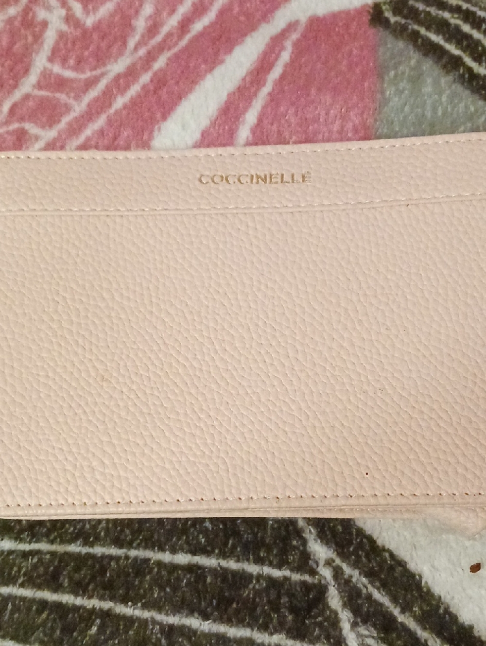 Coccinelle Pink Leather Wallet - Elegant Women's Accessory
